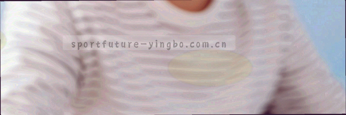 记分牌局部的抽象光面与刻度，不含可辨识文字
